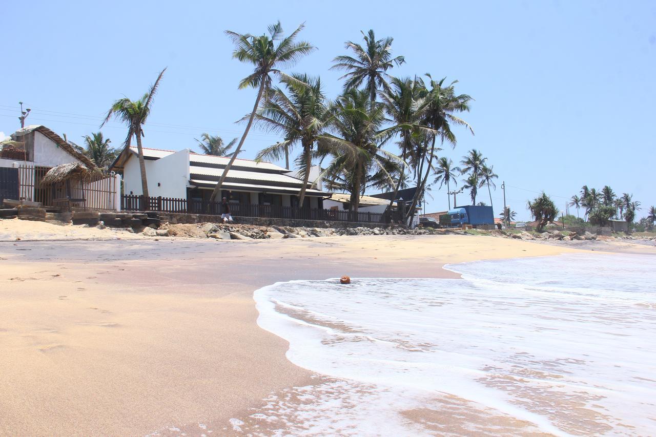 Love Birds Beach Hotel Matara Exterior photo